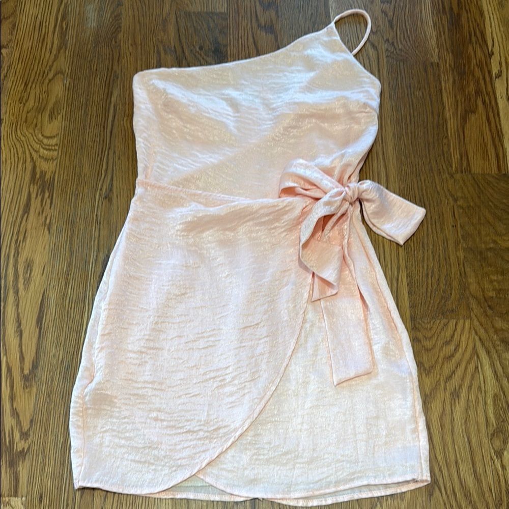 Lucy in the Sky One Shoulder Satin Dress Peach Wrap Tie Bow Small